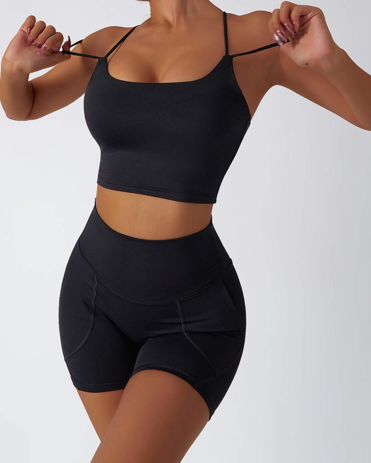 ESSENTIALS SHORTS W POCKETS