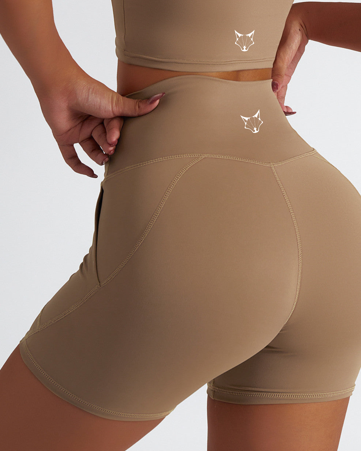 ESSENTIALS SHORTS W POCKETS