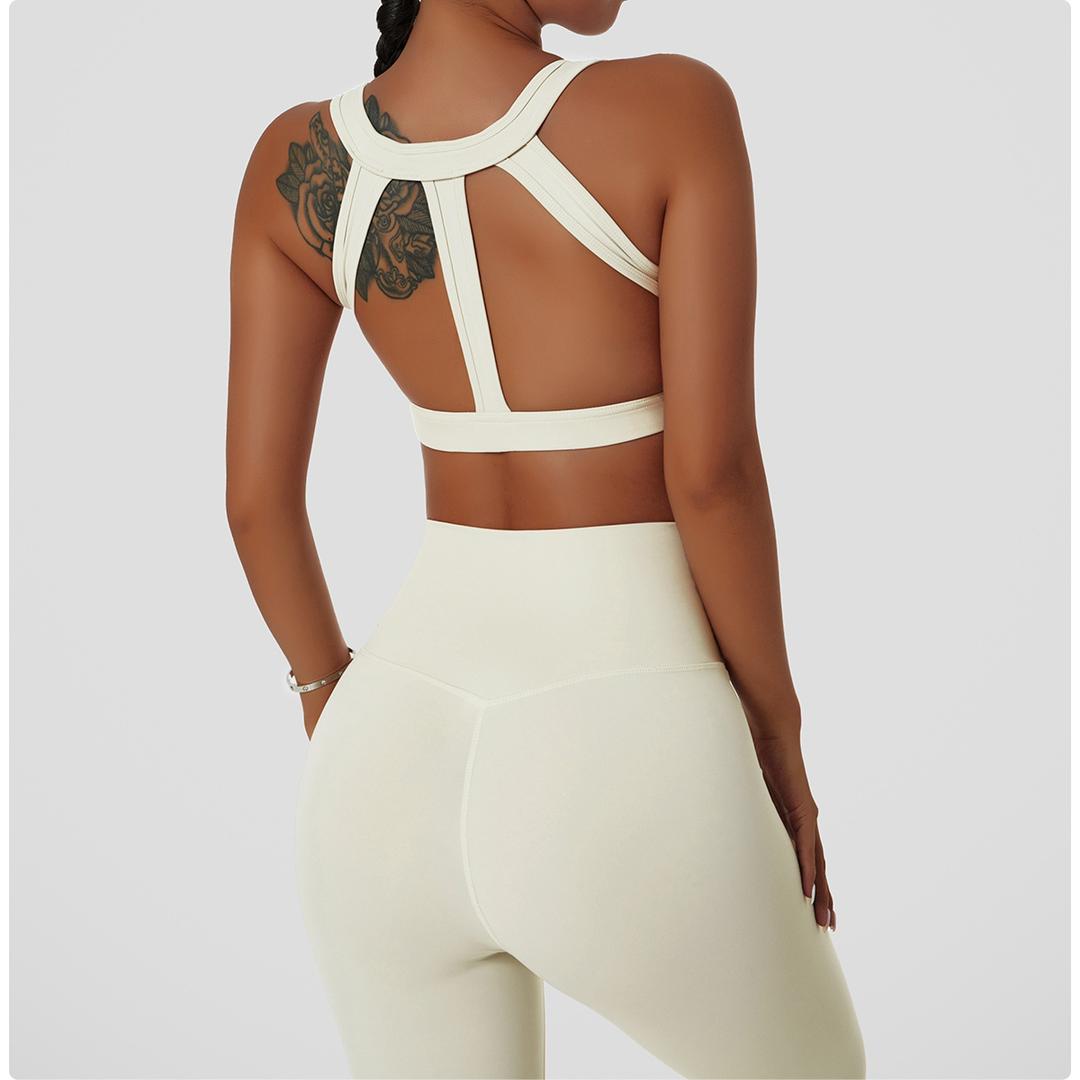 ESSENTIALS BACKSTRAP TOP