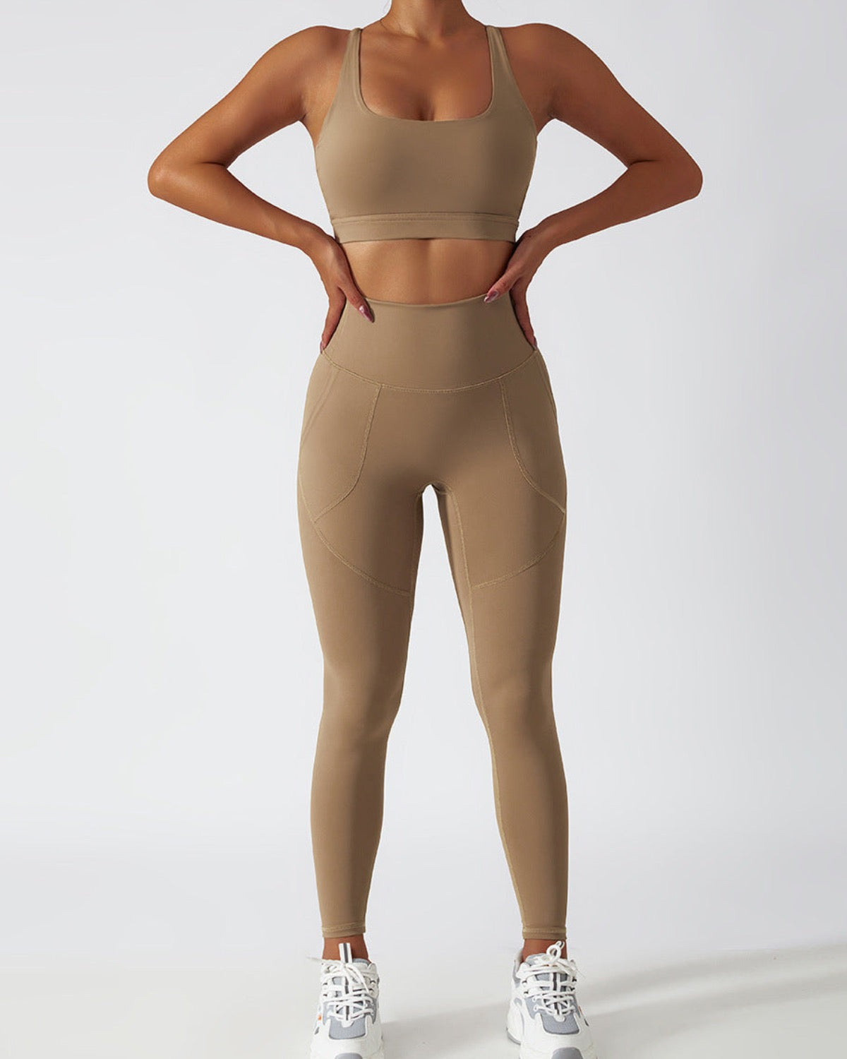 ESSENTIALS LEGGINGS W POCKETS