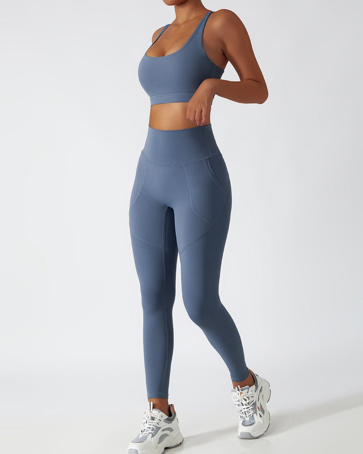 ESSENTIALS LEGGINGS W POCKETS