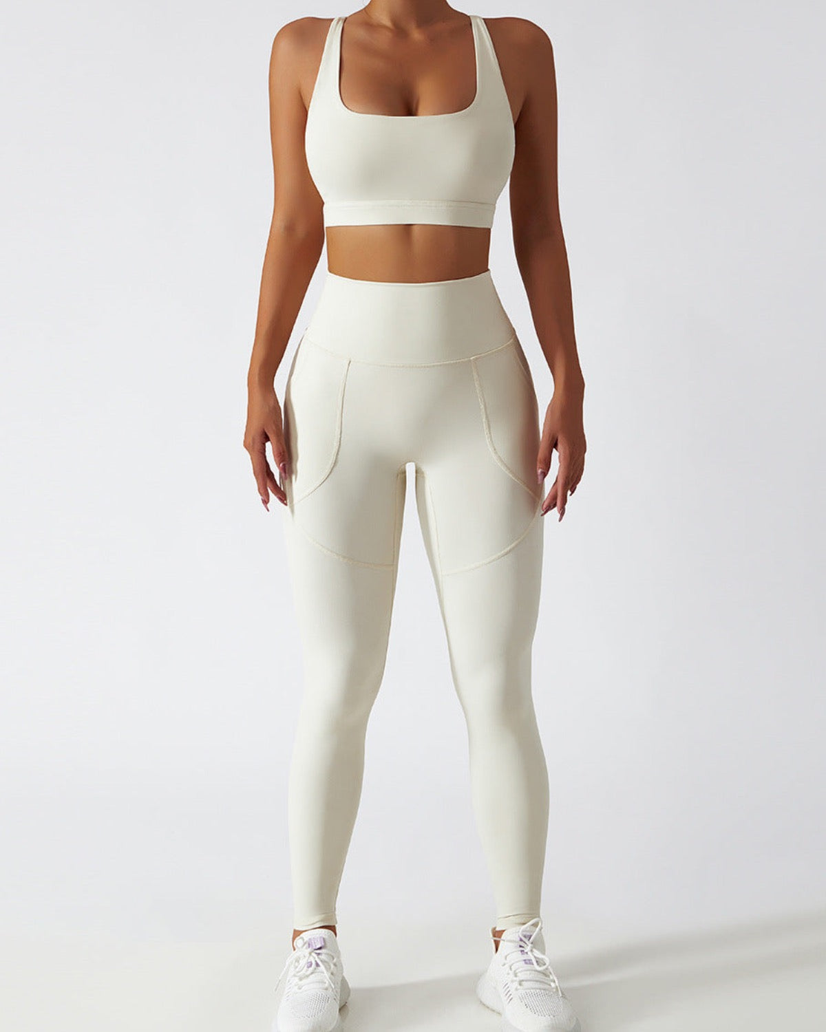 ESSENTIALS LEGGINGS W POCKETS