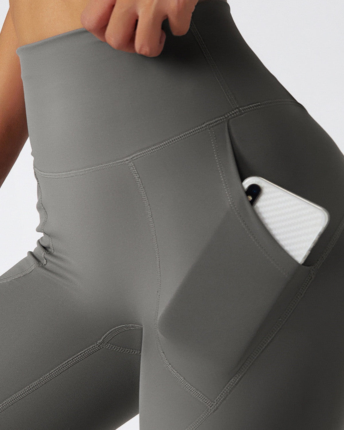 ESSENTIALS LEGGINGS W POCKETS