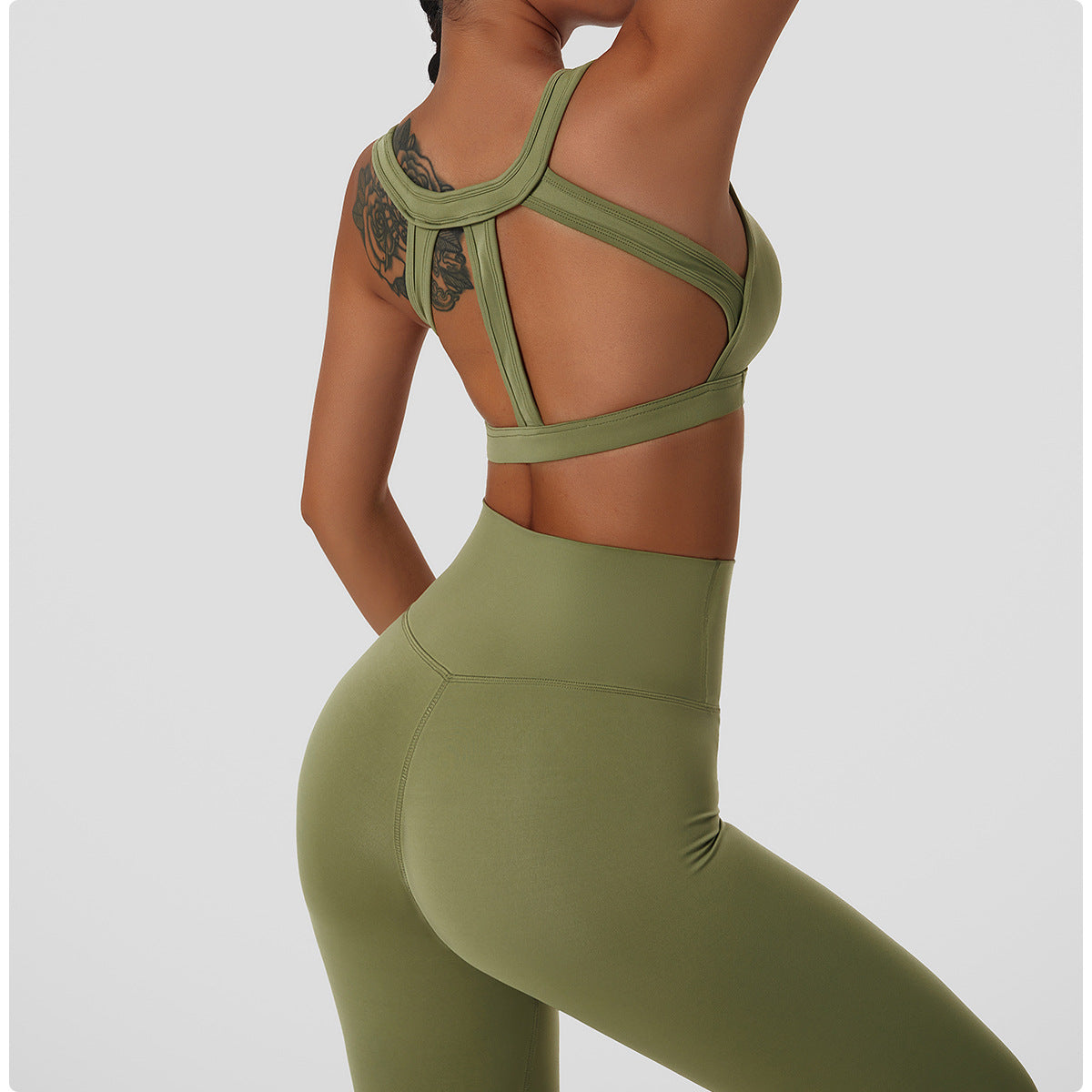 ESSENTIALS LEGGINGS