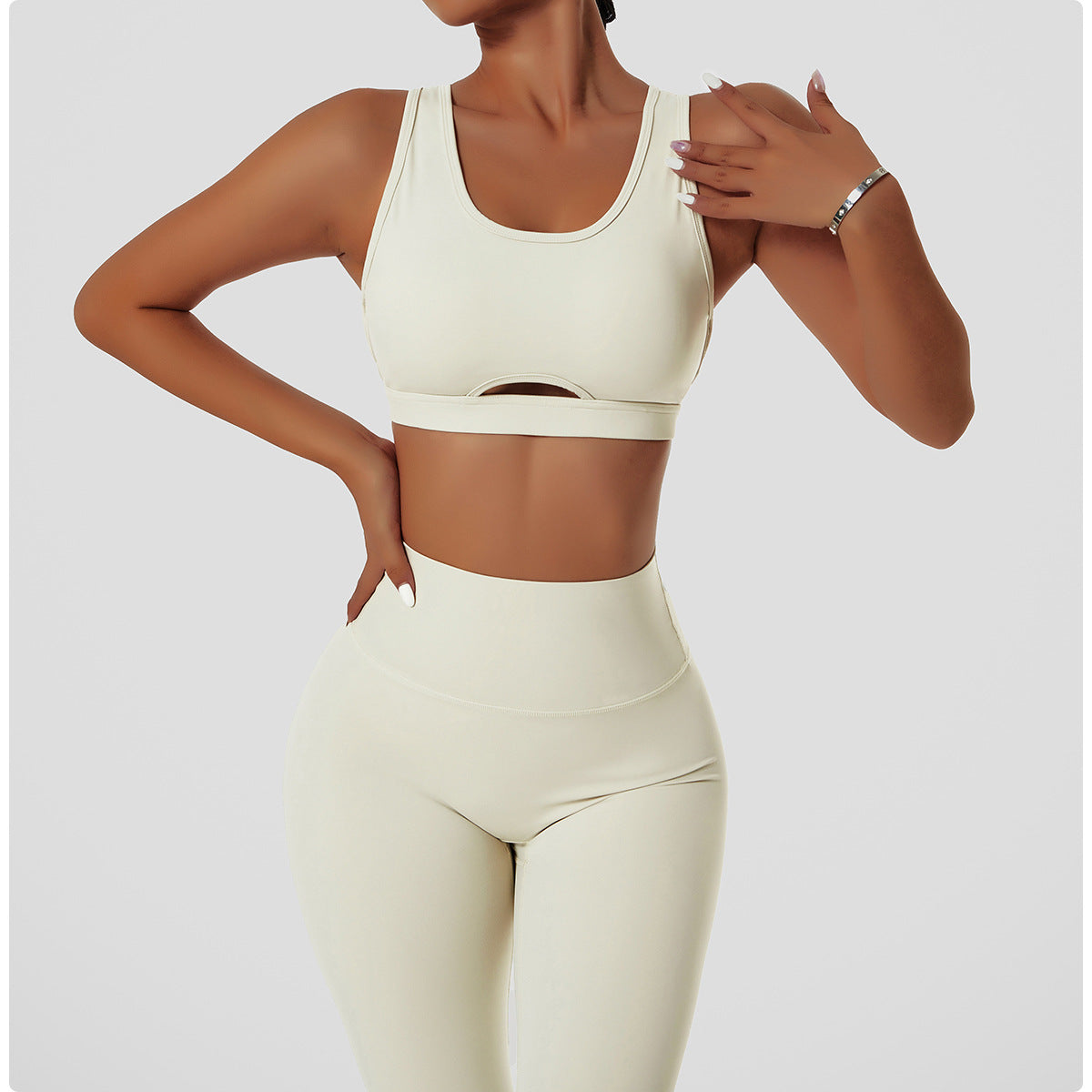 ESSENTIALS LEGGINGS