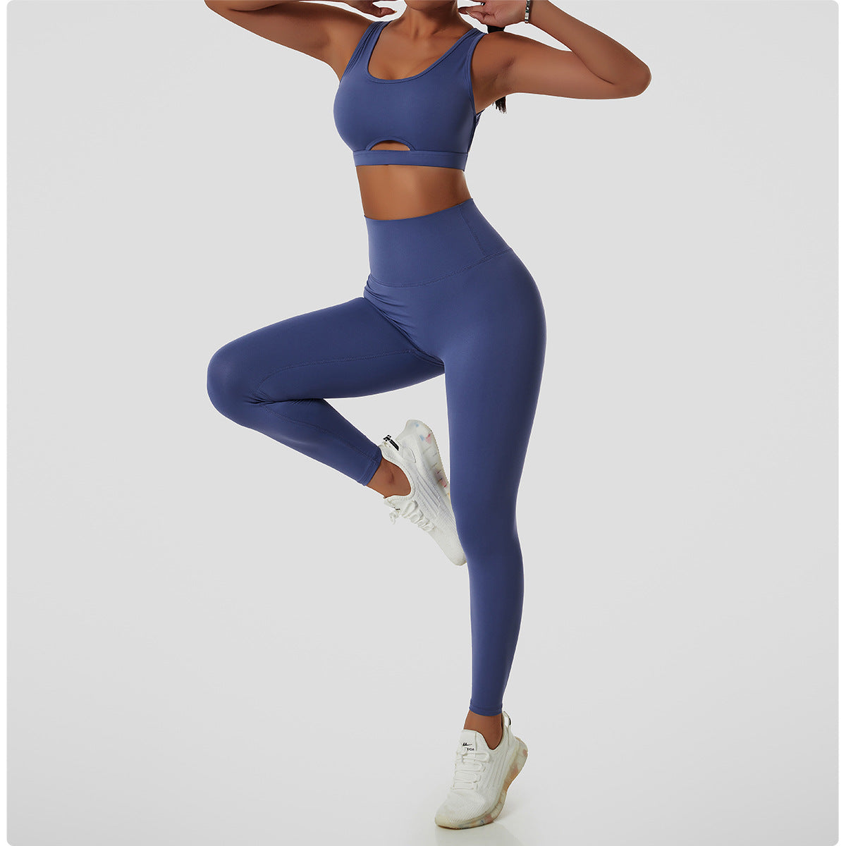 ESSENTIALS LEGGINGS