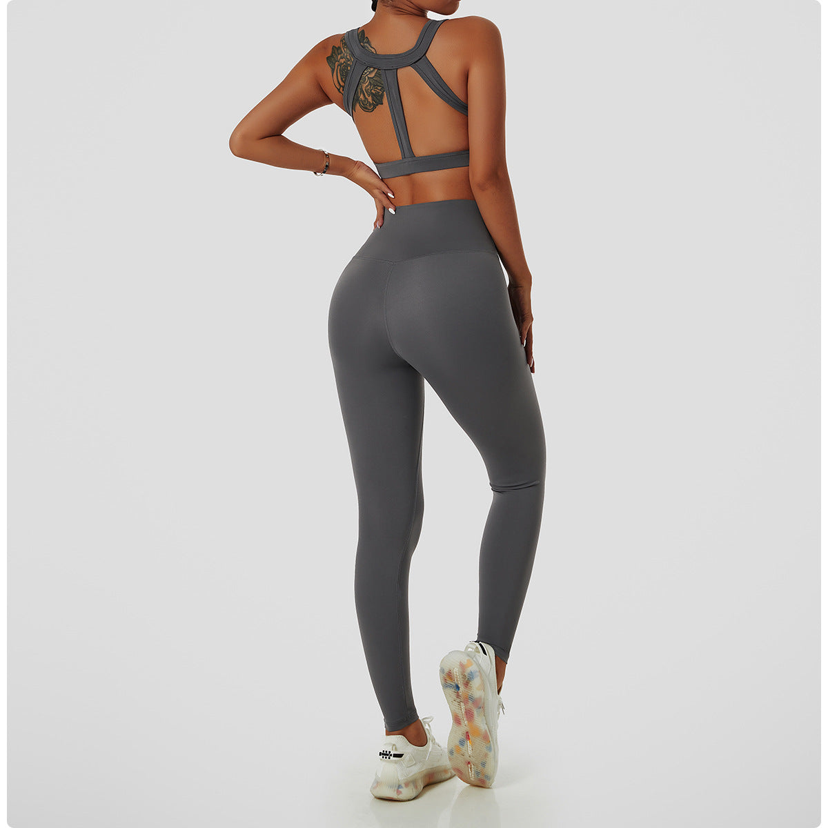 ESSENTIALS LEGGINGS