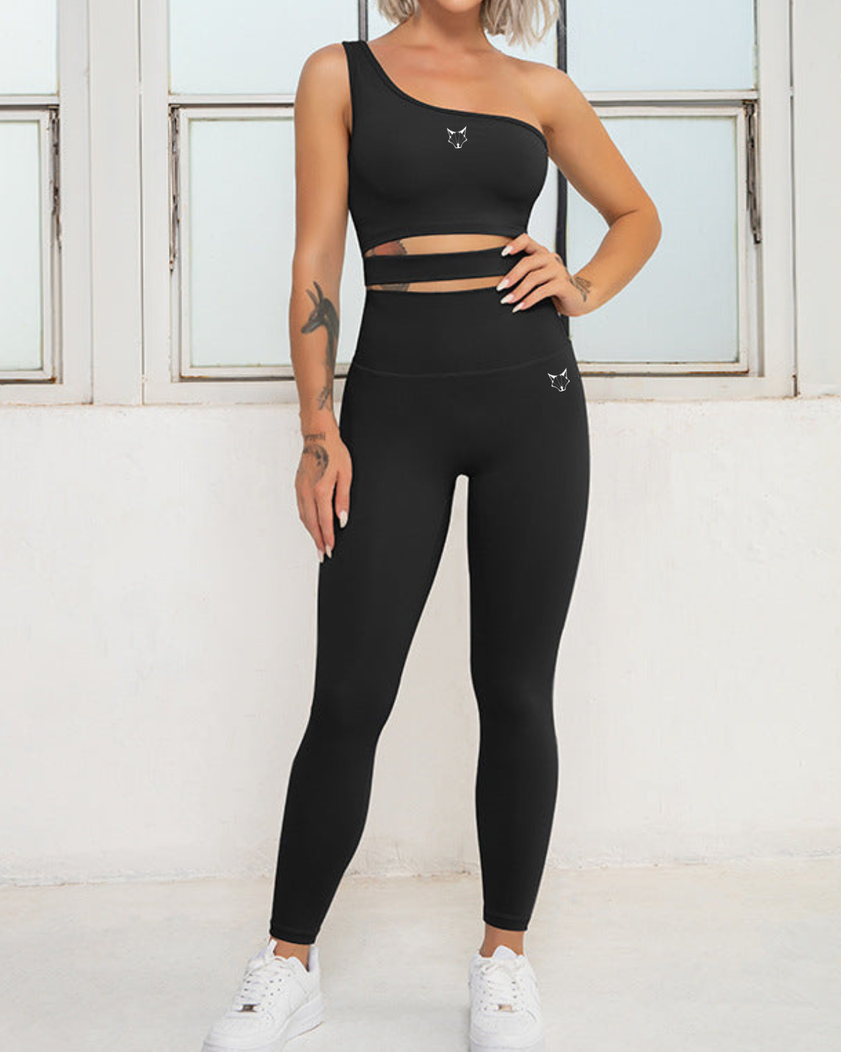 ESSENTIALS LEGGINGS